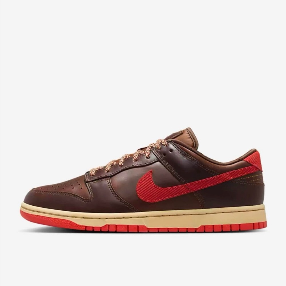 Nike Men's Brown and Red Sneakers